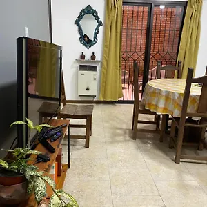 Excelente Y Amplio Dpto 3 C Cochera Privada Apartamento